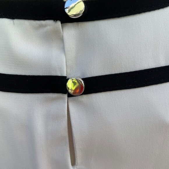 Fabulous Calvin Klein Blouse - Picture 4 of 6